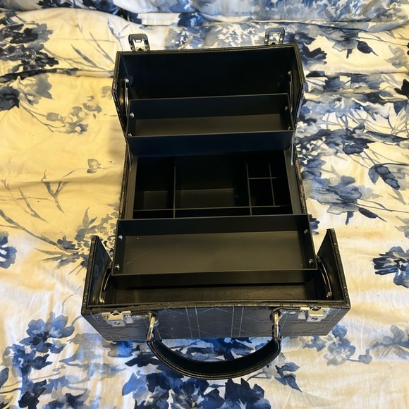 NEW Christian Dior Trotter Vanity Makeup Box - NEVER BEEN USED BEFORE - Picture 5 of 9